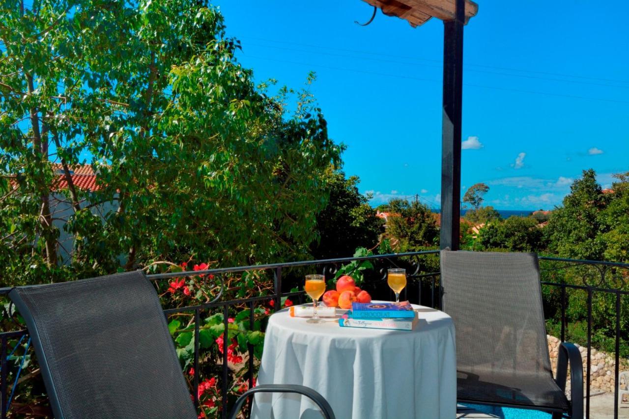 Irini Apartments And Studios Agios Gordios  Luaran gambar