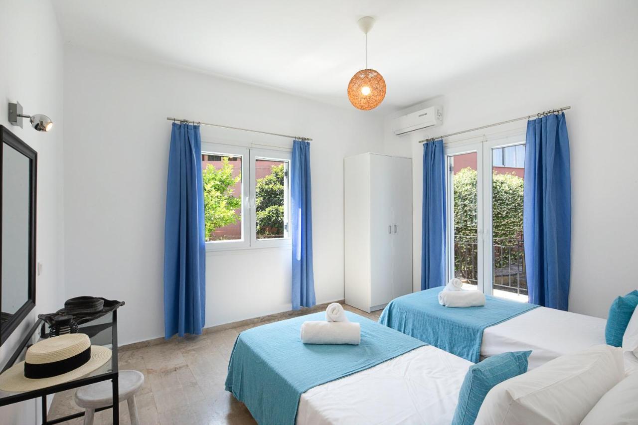 Irini Apartments And Studios Agios Gordios  Luaran gambar