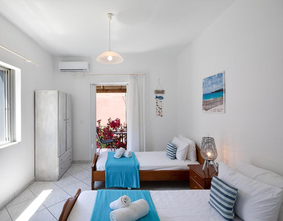 Irini Apartments And Studios Agios Gordios  Luaran gambar