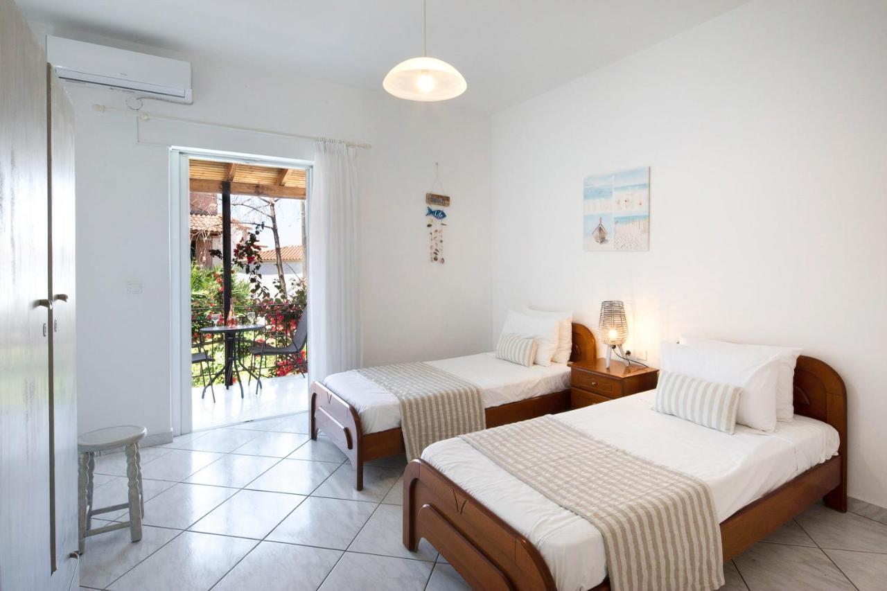 Irini Apartments And Studios Agios Gordios  Luaran gambar